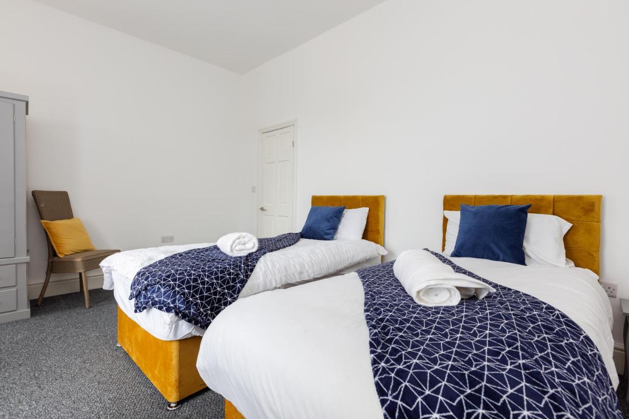 Clayton House - Spacious Near Etihad Stadium Casa de férias *